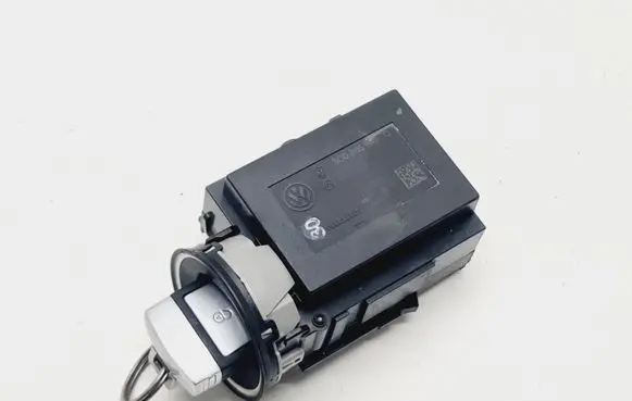 Volkswagen PASSAT B6 Ignition lock 3C0905843 3C0905843Q