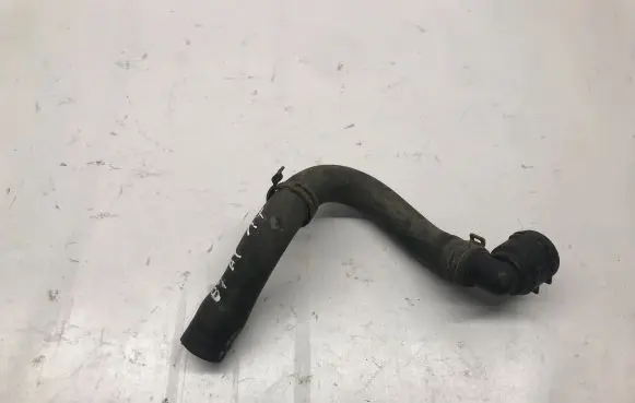 Volkswagen PASSAT B7 Engine coolant pipe/hose 3AA122073A