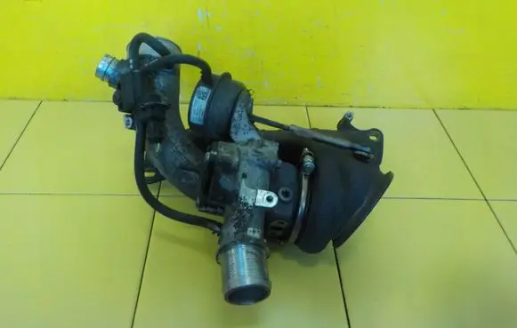 Vauxhall Astra J Turbo 7815045014S