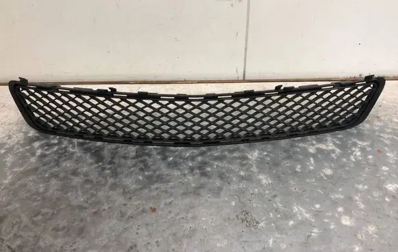 Mercedes-Benz E W212 Front bumper lower grill A2128850523BILI A2128850523