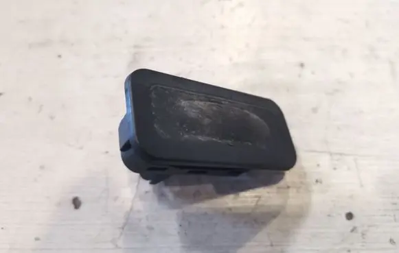 Renault Scenic II - Grand scenic II Tailgate opening switch 8200076256