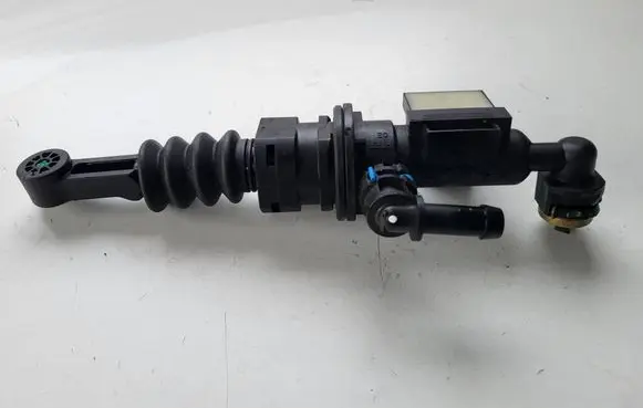 KIA Xceed Clutch slave cylinder 