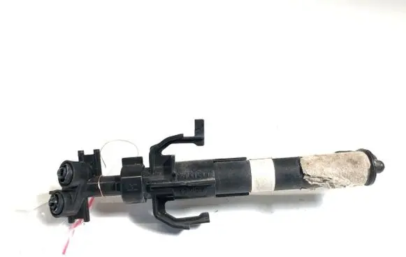 Volkswagen PASSAT B8 Headlight washer spray nozzle 