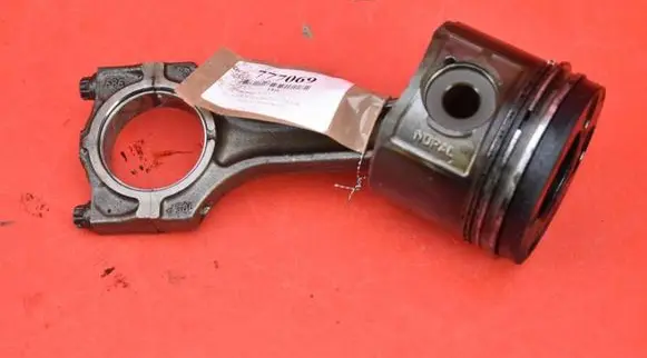 Piston