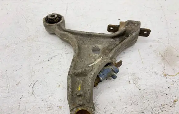 Volvo V70 Front lower control arm/wishbone 9492120 66200121