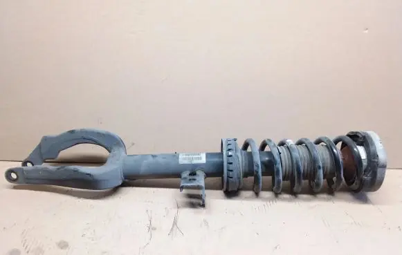 BMW 5 F10 F11 Front shock absorber with coil spring 6789361