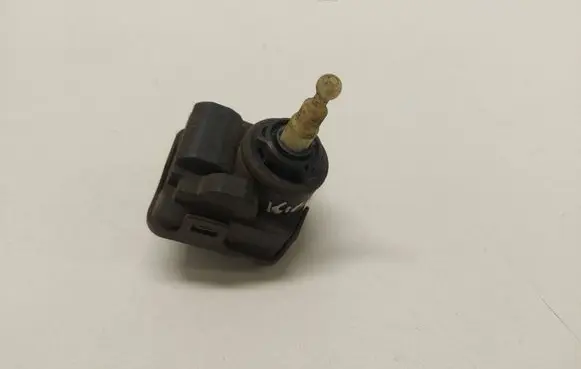 Volvo S40, V40 Headlight level adjustment motor 00728232