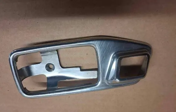 Mercedes-Benz 280 450 W116 Front door handle cover 1167660111