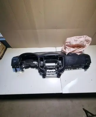 Mitsubishi Pajero Dashboard 8000B024XA