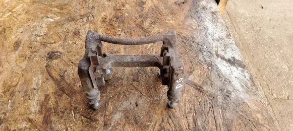 Volkswagen Transporter - Caravelle T5 Brake caliper pad carrier rear 