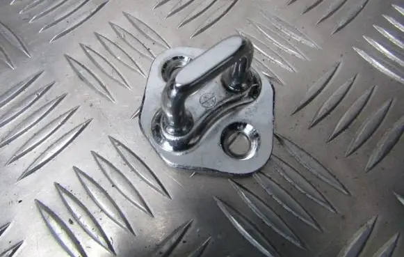 Jaguar XF Rear door lock loop/hook striker P120703