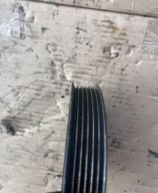 Mitsubishi L200 Belt tensioner pulley 