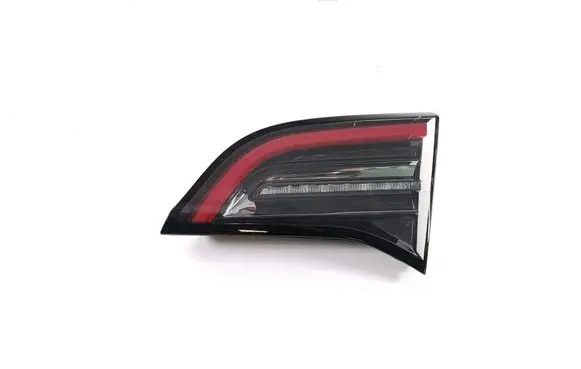 Tesla Model Y Tailgate rear/tail lights 150208900C