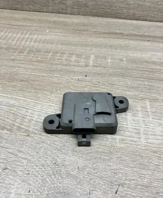 Opel Vectra B Airbag deployment crash/impact sensor 24435972 5WK43039