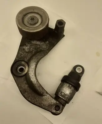 Honda Civic Generator/alternator belt tensioner 551449210