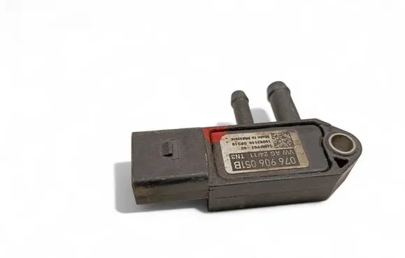 Volkswagen PASSAT B7 Exhaust gas temperature sensor 076906051B