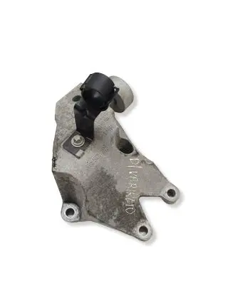 BMW 5 G30 G31 G38 Engine mounting bracket 6861563