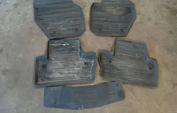 Volvo V60 Car floor mat set 31377833 31377831 31377830