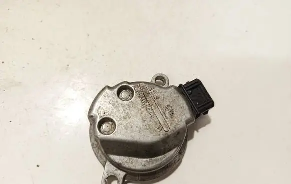 Volkswagen Golf IV Camshaft position sensor 0232101024