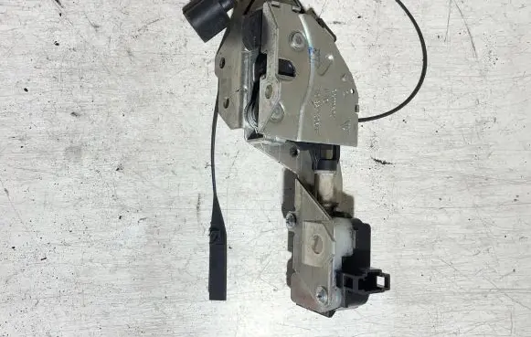 Volkswagen Touareg II Tailgate window lock/catch/latch 7L0827506E