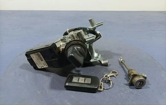 Mitsubishi Outlander Ignition lock 8637A557