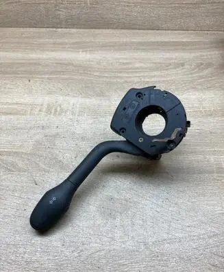 Volkswagen Polo III 6N 6N2 6NF Indicator stalk SAEQB91 QC88002