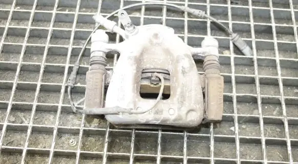 BMW i3 Front brake caliper