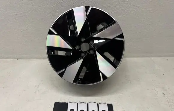 Volvo XC40 R19 alloy rim 32294213