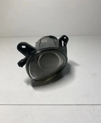 Volkswagen PASSAT B5.5 Front fog light 3B7941699A 04DGZ08