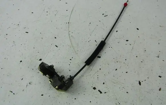 Ford Fiesta Tailgate/trunk/boot lock/catch/latch 2S61A43102AE