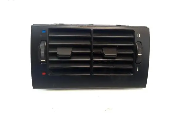 BMW 5 E39 Rear air vent grill 8376150