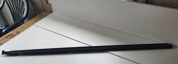 Audi TT TTS RS Mk3 8S Rubber seal front coupe door window 