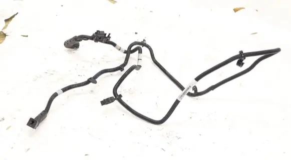 Volkswagen Caddy Fuel line pipe 2K5131983P5785680
