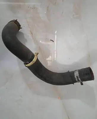 Toyota Avensis T270 Engine coolant pipe/hose 