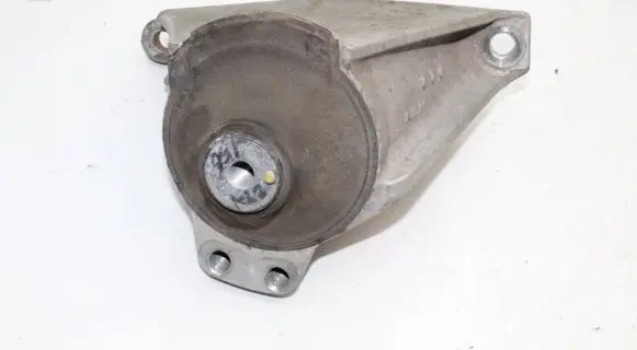 Honda Civic Engine mount bracket 21SMT