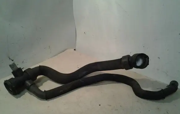 Audi A4 S4 B7 8E 8H Engine coolant pipe/hose 8E0121049