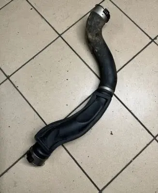 BMW 7 F01 F02 F03 F04 Intercooler hose/pipe 4735270 11884414 L22770N
