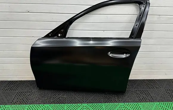BMW 3 G20 G21 Front door 7482275