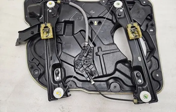 Jeep Grand Cherokee Front window lifting mechanism without motor 68231062 926814 58915