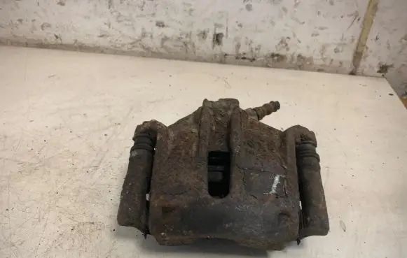Citroen Berlingo Front brake caliper