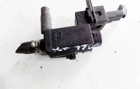 Jaguar XF X250 Vacuum valve 70435600
