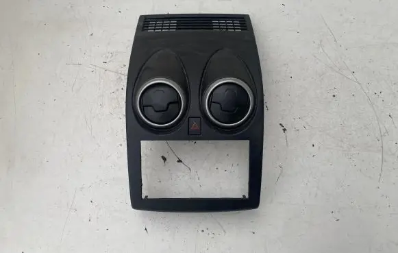 Dash center air vent grill