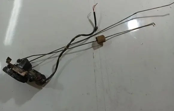 Volkswagen Sharan Rear door lock 