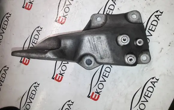 Land Rover Range Rover Sport L320 Engine mounting bracket 6H326037AB