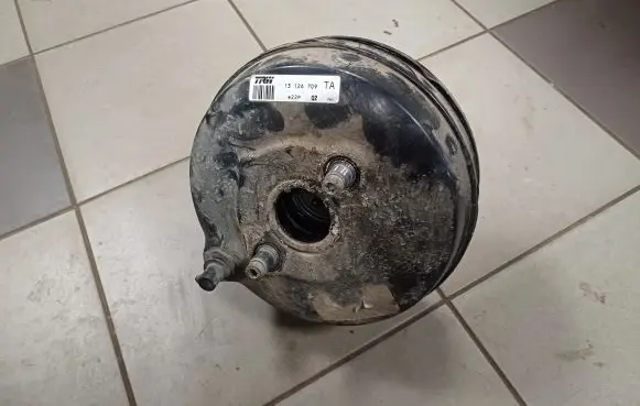 Opel Vectra C Brake booster 13126709