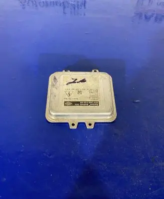 BMW X6 E71 Headlight ballast module Xenon 5DV00961000 22005231