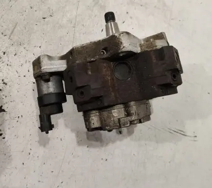 Renault Espace - Grand espace IV Fuel injection high pressure pump 8200108225