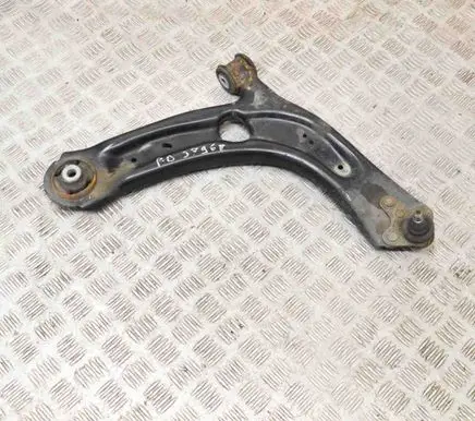 Volkswagen PASSAT B8 Front lower control arm/wishbone
