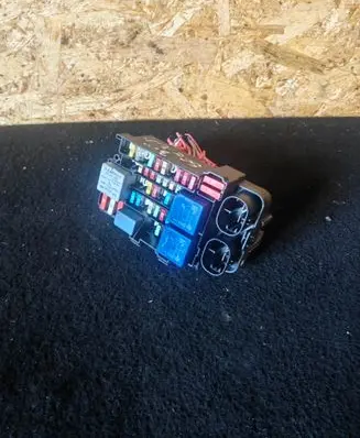 Renault Scenic III - Grand scenic III Fuse module