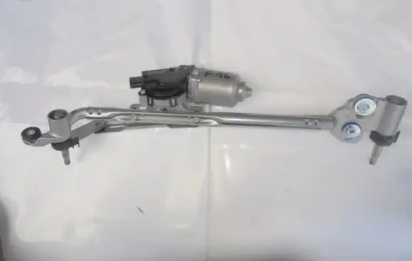 BMW X6 F16 Front wiper linkage and motor 7865896
